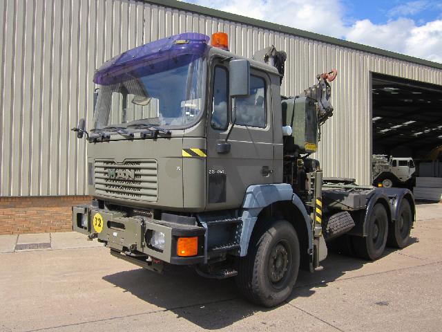 Man 33.414 Tractor Unit with Fassi F210 5 section hydraulic crane