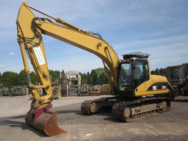 Caterpillar Tracked Excavator 320 CL - ex military vehicles for sale, mod surplus