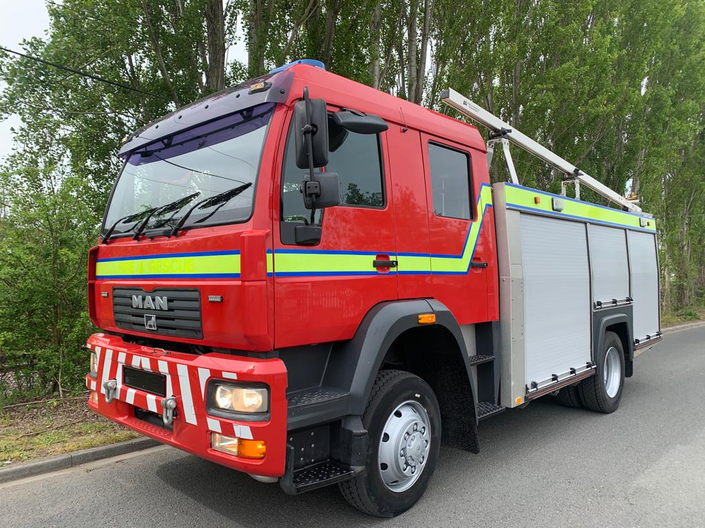 military vehicles for sale - MAN 4x4 FIRE ENGINE (FIRE APPLIANCE) 