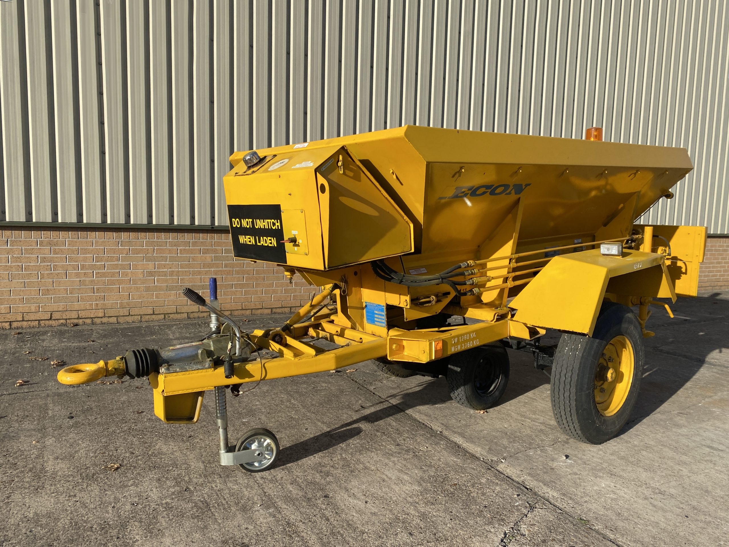 <a href='/index.php/trailers/specialist-trailer/50404-econ-towed-gritter-trailer-50404' title='Read more...' class='joodb_titletink'>Econ towed gritter trailer - 50404</a>